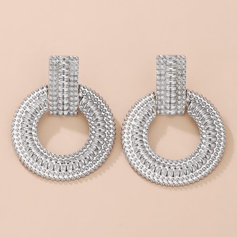 Eye-catching Hollow Round Earrings Women's Retro - Image 6