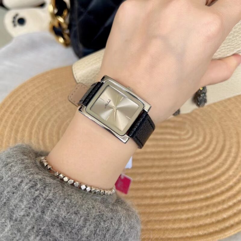 Simple High-grade Leather Casual Fashion Women's Watch - Image 6