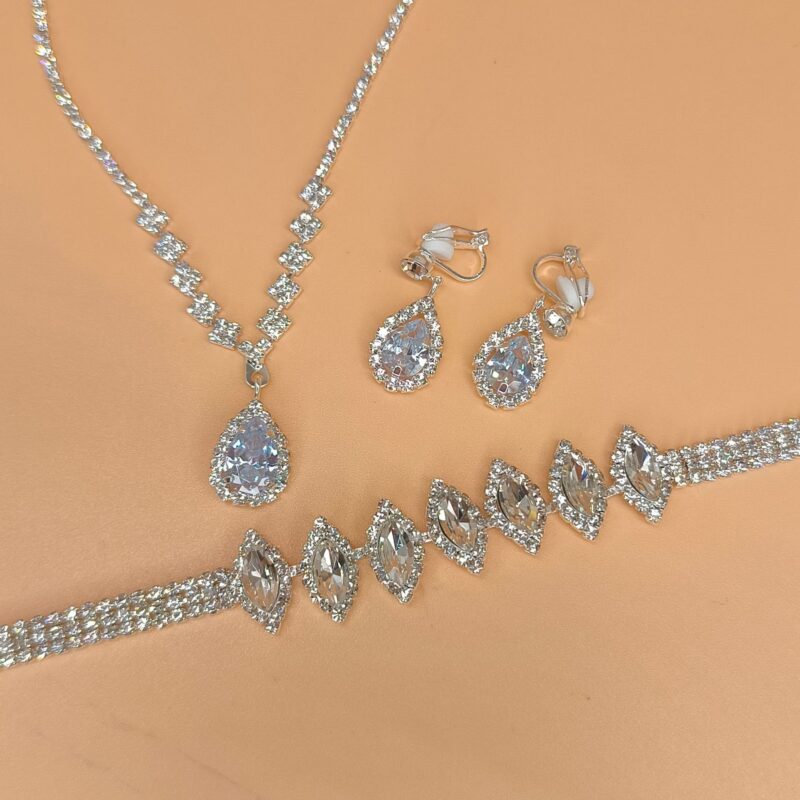 Brilliant Full Diamond Zircon Water Drop Necklace Eardrop Jewelry Set - Image 7