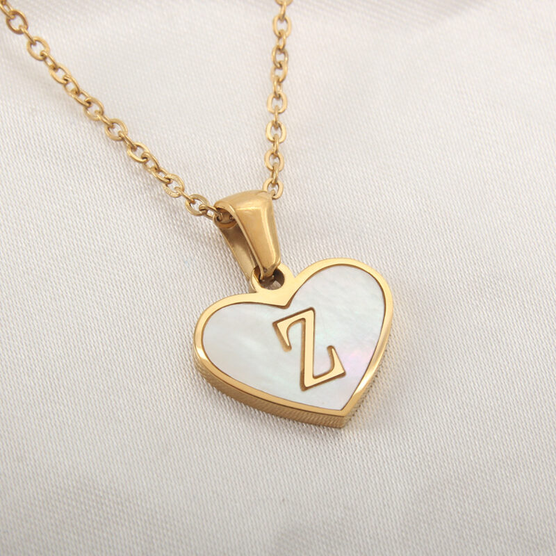 26 Letter Heart-shaped Necklace White Shell Love Clavicle Chain Fashion Personalized Necklace - Image 4