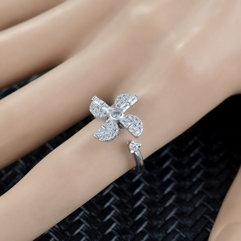 Spinner Ring Flower Bee Elegant Adjustable Stress Release