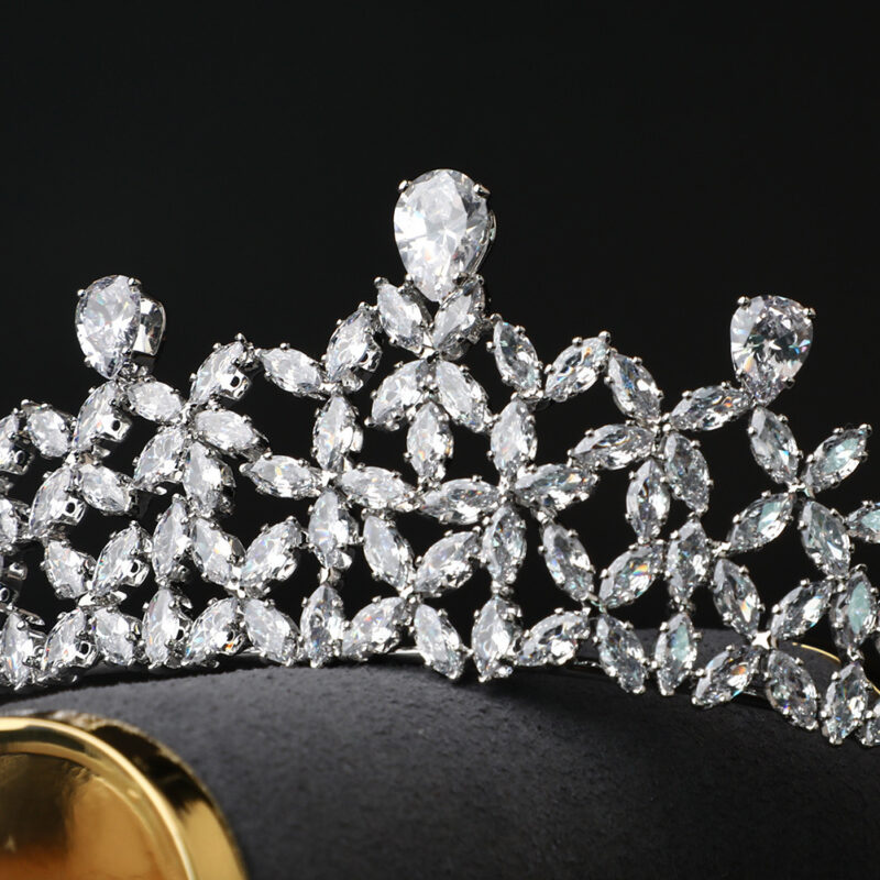 Jane Eyre Jewelry All-zircon Bride Crown - Image 5