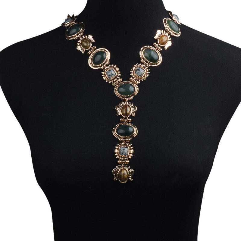 New Vintage Resin Necklace Pendant - Image 6