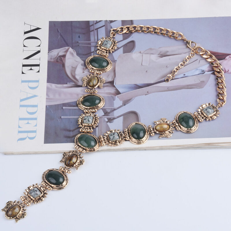 New Vintage Resin Necklace Pendant