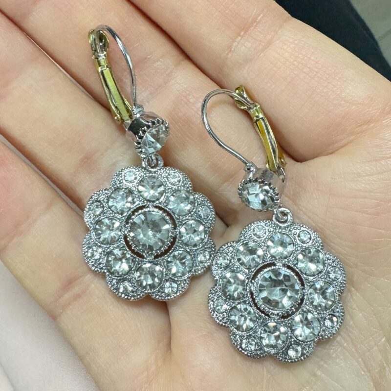 Round High-grade Light Luxury Temperament Earrings New - Image 4