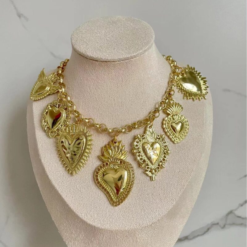Vintage Religious Multiple Sacred Heart Pendant Necklace - Image 2