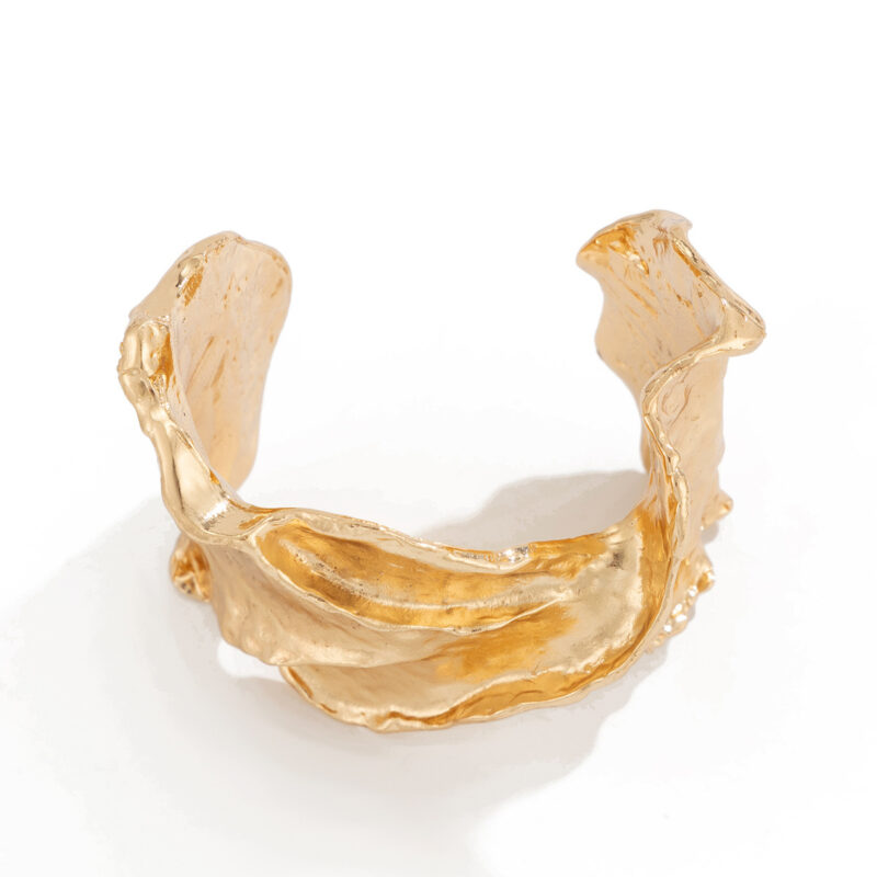 Design Liquid Pleated Cross Bracelet - Image 2