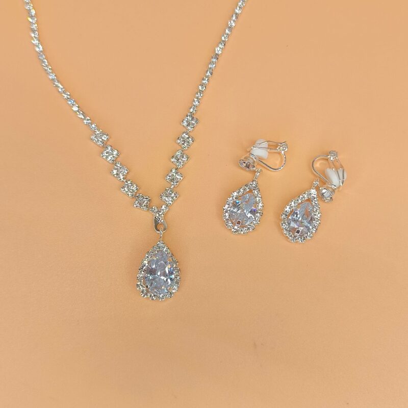 Brilliant Full Diamond Zircon Water Drop Necklace Eardrop Jewelry Set - Image 3